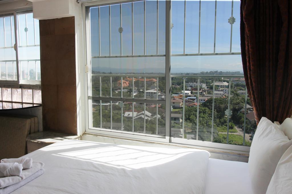 Appartamento Penthouse Galare Thong Tower Chiang Mai Esterno foto